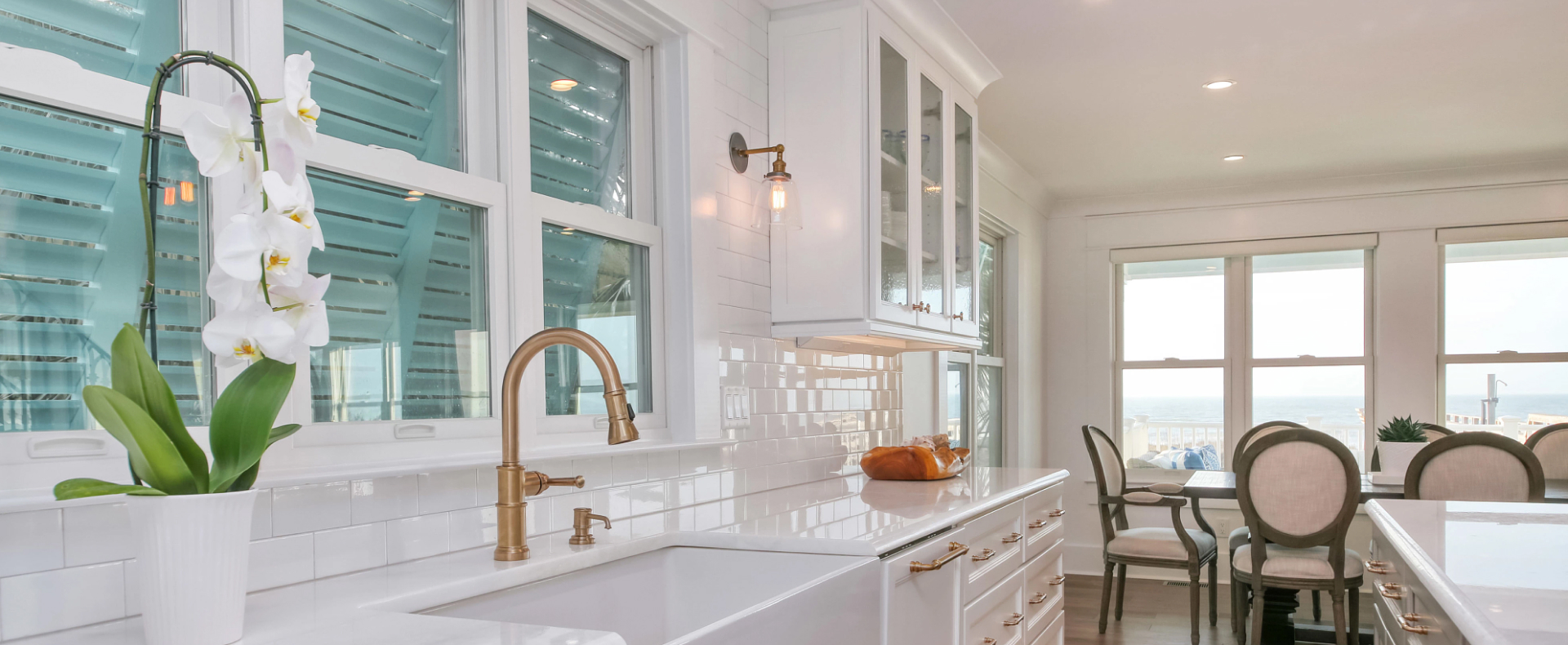 white kitchen layout